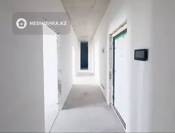 2-комнатная квартира, этаж 8 из 9, 63 м²