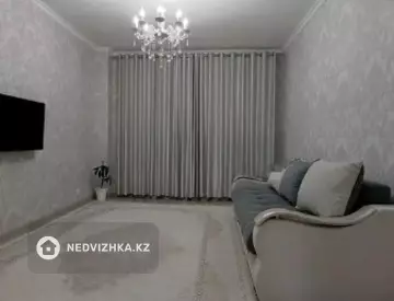 3-комнатная квартира, этаж 1 из 5, 80 м²