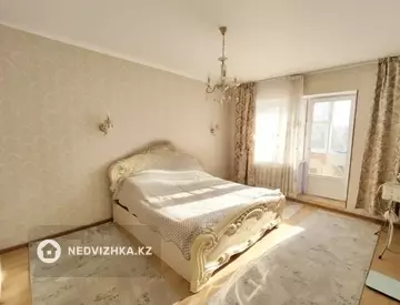 3-комнатная квартира, этаж 4 из 5, 90 м²