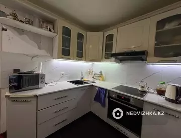 1-комнатная квартира, этаж 6 из 6, 38 м²