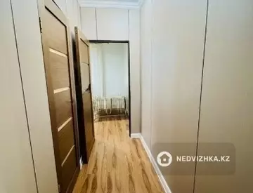 3-комнатная квартира, этаж 4 из 7, 88 м²