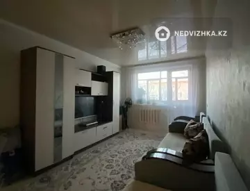 2-комнатная квартира, этаж 4 из 5, 50 м²