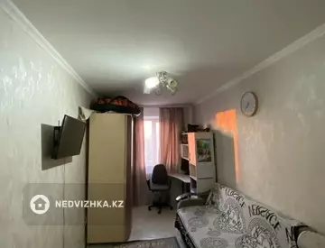 2-комнатная квартира, этаж 4 из 5, 50 м²