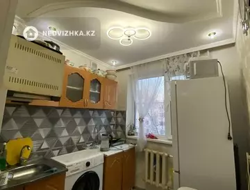 2-комнатная квартира, этаж 4 из 5, 50 м²