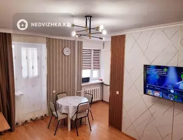 3-комнатная квартира, этаж 2 из 5, 57 м²