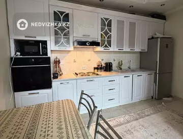 2-комнатная квартира, этаж 3 из 10, 70 м²