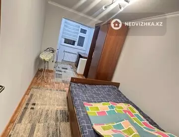 3-комнатная квартира, этаж 2 из 5, 60 м², на длительный срок