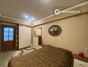 3-комнатная квартира, этаж 1 из 9, 75 м², на длительный срок