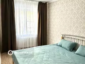 2-комнатная квартира, этаж 1 из 5, 45 м², посуточно