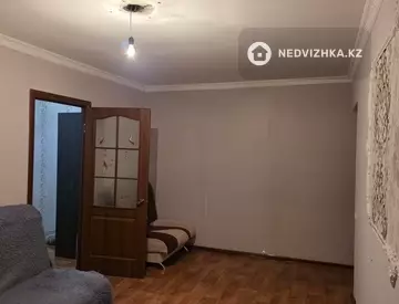 4-комнатная квартира, этаж 1 из 5, 62 м², на длительный срок