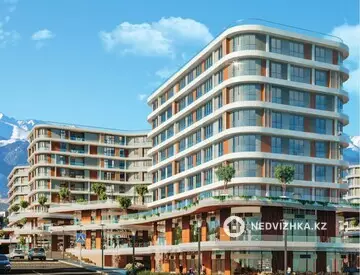 4-комнатная квартира, этаж 4 из 7, 95 м²