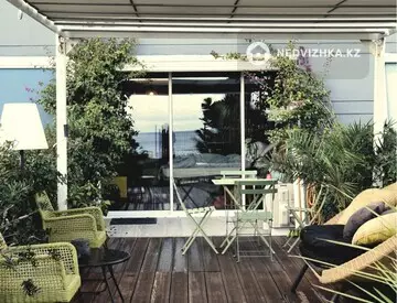 4-комнатная квартира, этаж 4 из 7, 95 м²