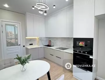 3-комнатная квартира, этаж 8 из 12, 84 м²