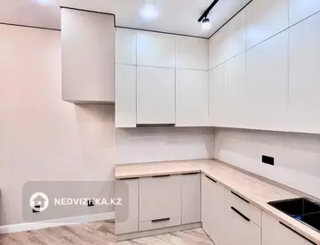 3-комнатная квартира, этаж 6 из 9, 67 м²