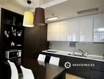 3-комнатная квартира, этаж 11 из 18, 98 м²