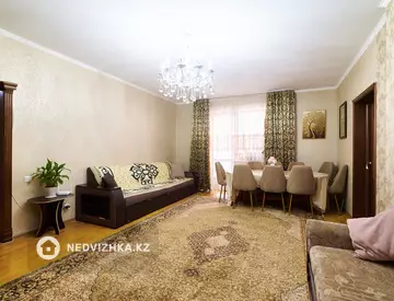 4-комнатная квартира, этаж 4 из 23, 122 м²