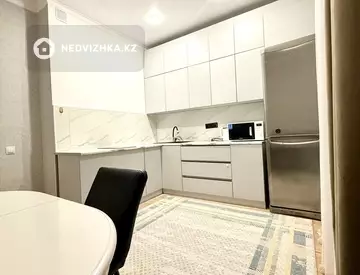 1-комнатная квартира, этаж 7 из 9, 42 м²