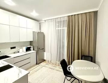 1-комнатная квартира, этаж 7 из 9, 42 м²