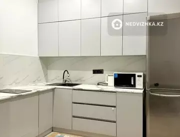 1-комнатная квартира, этаж 7 из 9, 42 м²