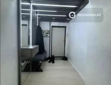 2-комнатная квартира, этаж 9 из 12, 54 м²