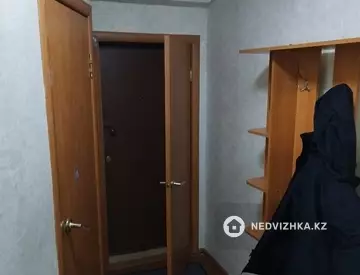 2-комнатная квартира, этаж 3 из 5, 37 м²