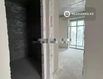 3-комнатная квартира, этаж 8 из 9, 73 м²
