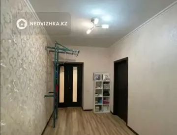 3-комнатная квартира, этаж 1 из 13, 75 м²