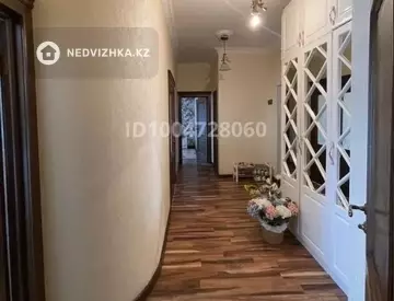 2-комнатная квартира, этаж 4 из 6, 73 м²