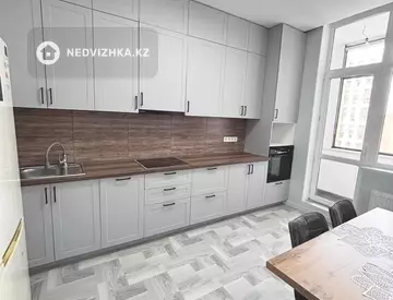 3-комнатная квартира, этаж 9 из 15, 86 м²