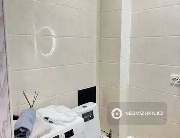 3-комнатная квартира, этаж 8 из 8, 84 м²