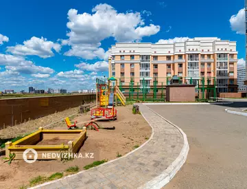 4-комнатная квартира, этаж 2 из 9, 101 м²