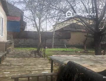 5-комнатный дом, 10 соток, 100 м²