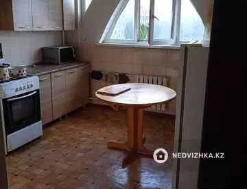 3-комнатная квартира, этаж 8 из 9, 71 м²