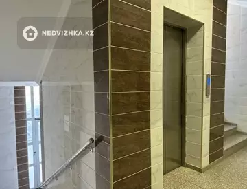 2-комнатная квартира, этаж 2 из 9, 75 м², на длительный срок