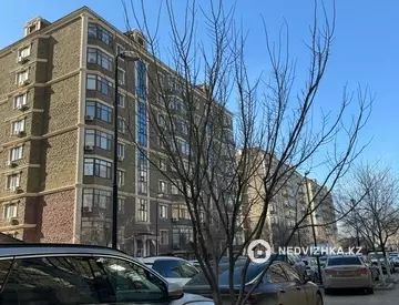 2-комнатная квартира, этаж 2 из 9, 75 м², на длительный срок