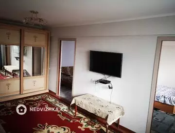 2-комнатная квартира, этаж 4 из 5, 46 м², на длительный срок
