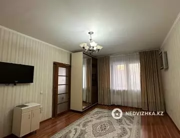 1-комнатная квартира, этаж 9 из 9, 48 м²
