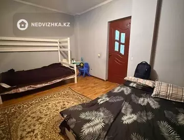 3-комнатная квартира, этаж 3 из 10, 82 м²