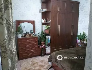 4-комнатный дом, 3.5 соток, 180 м²