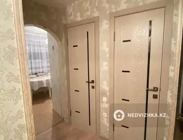 2-комнатная квартира, этаж 3 из 5, 44 м²