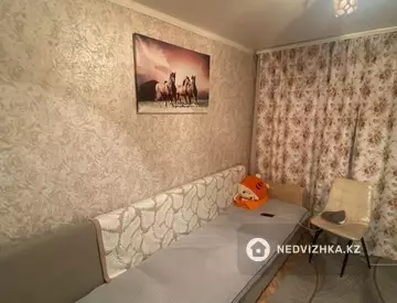 2-комнатная квартира, этаж 3 из 5, 44 м²