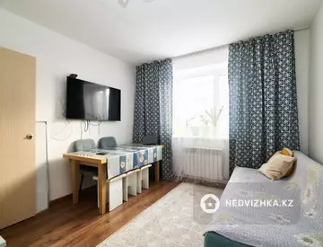 1-комнатная квартира, этаж 3 из 5, 28 м²