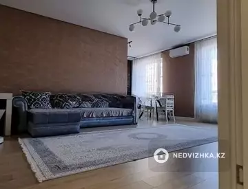 5-комнатная квартира, этаж 9 из 10, 140 м²