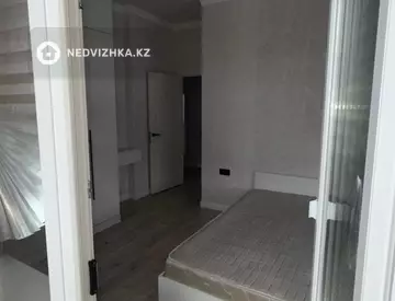 2-комнатная квартира, этаж 9 из 12, 52 м²