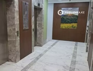 4-комнатная квартира, этаж 4 из 24, 120 м²