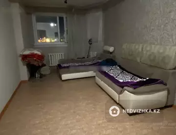 1-комнатная квартира, этаж 19 из 19, 50 м²
