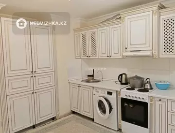 3-комнатная квартира, этаж 1 из 5, 76 м²