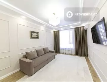 3-комнатная квартира, этаж 10 из 10, 90 м²