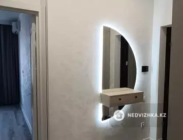 2-комнатная квартира, этаж 8 из 17, 48 м²