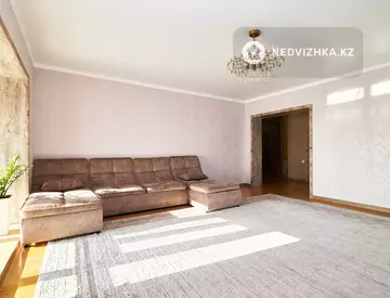 3-комнатная квартира, этаж 25 из 28, 168 м²